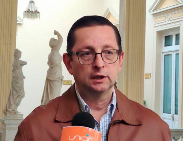 Ortiz anuncia una auditoría a las empresas públicas