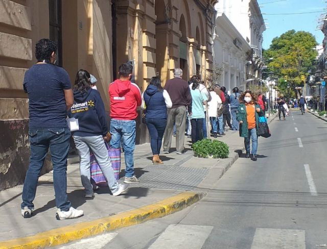 Por errores, 2.500 padres no pueden cobrar el Bono Familia