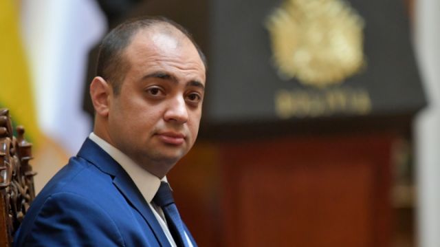 Migración confirma que Mostajo salió del país, pero aclara que no tiene impedimento judicial