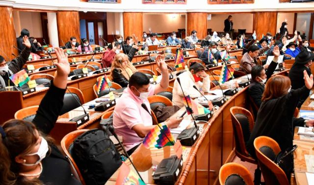 Diputados sancionan Ley de Estados de Excepción, la cual es rechazada por el Gobierno