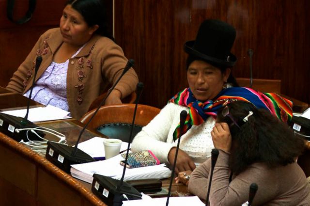 Pese a la Ley 243, persiste el  acoso político hacia mujeres
