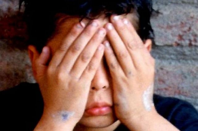 Menor pidió  auxilio y no  quedarse  con su padre