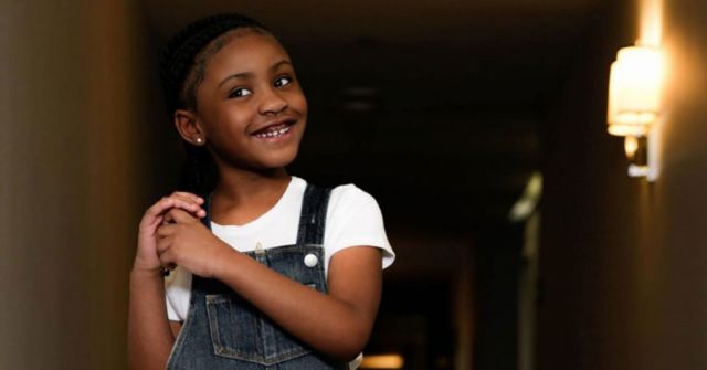 La hija de George Floyd se convierte en accionista de Disney