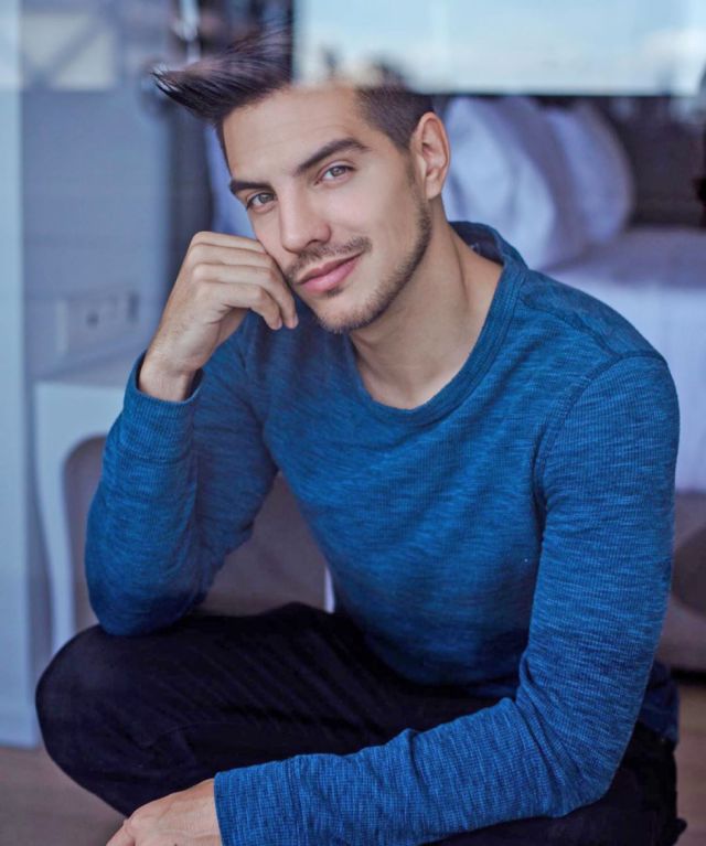 Vadhir Derbez  descubrió a su novia infiel 