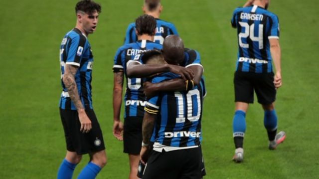 Lukaku y Lautaro acercan al Inter a la cumbre de la tabla