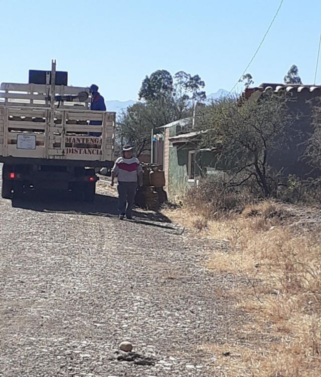 Comunarios de Rancho Norte denuncian que camión repartidor solo vendió gas a una tienda particular
