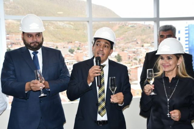 Soliz apunta a Áñez y Zamora por corrupción en YPFB