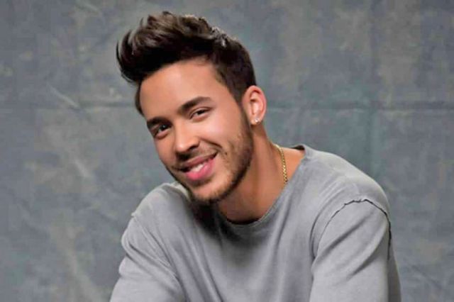 Prince Royce anuncia que  dio positivo a coronavirus
