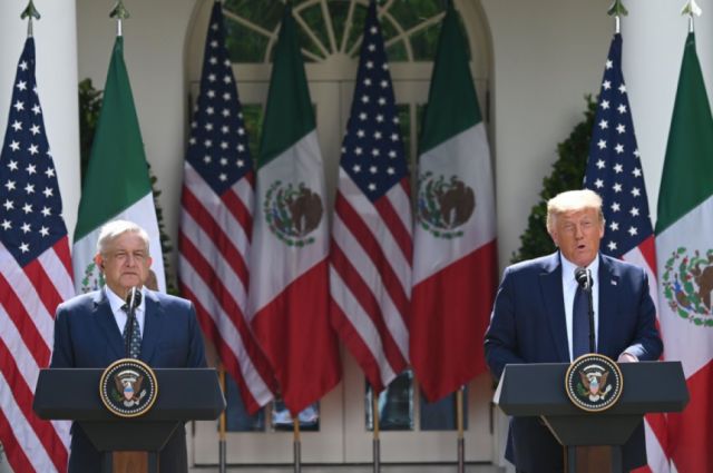 En primer encuentro, López Obrador elogia a Trump a pesar de insultos y amenazas previas