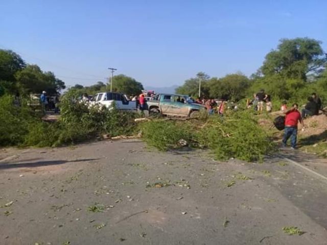Ruta 9 bloqueada