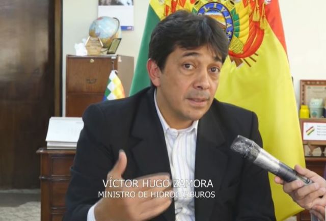 Zamora niega haber impuesto gerencias en YPFB