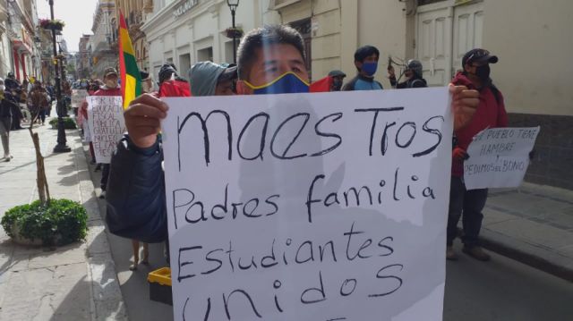 Maestro, estudiantes y padres de familia se unen a la petición 