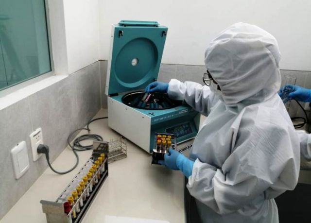 Bolivia, en pico de contagio de Covid escasean las pruebas PCR 