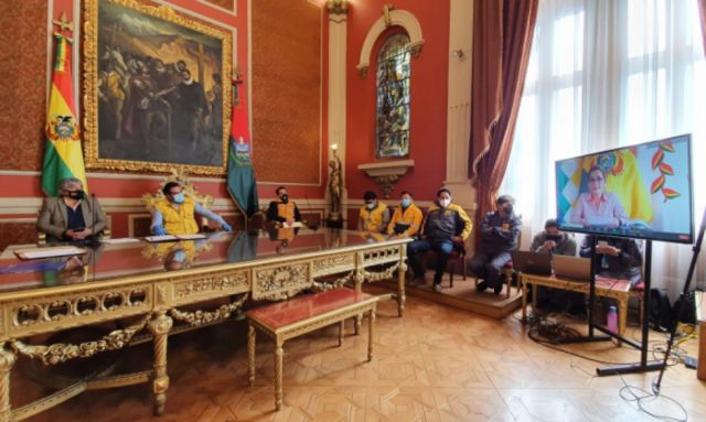 Gobierno lanza Plan Intensivo de Empleo y el crédito con el interés "más bajo de la historia" en Bolivia