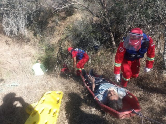 Embarrancamiento en Tolomosita deja dos personas heridas 