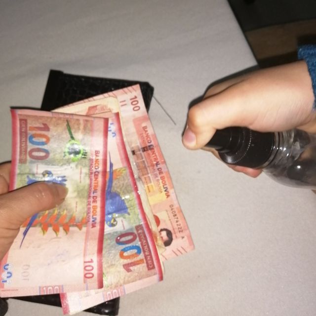Estas son las recomendaciones del BCB para reducir riesgo de contagio con billetes y monedas