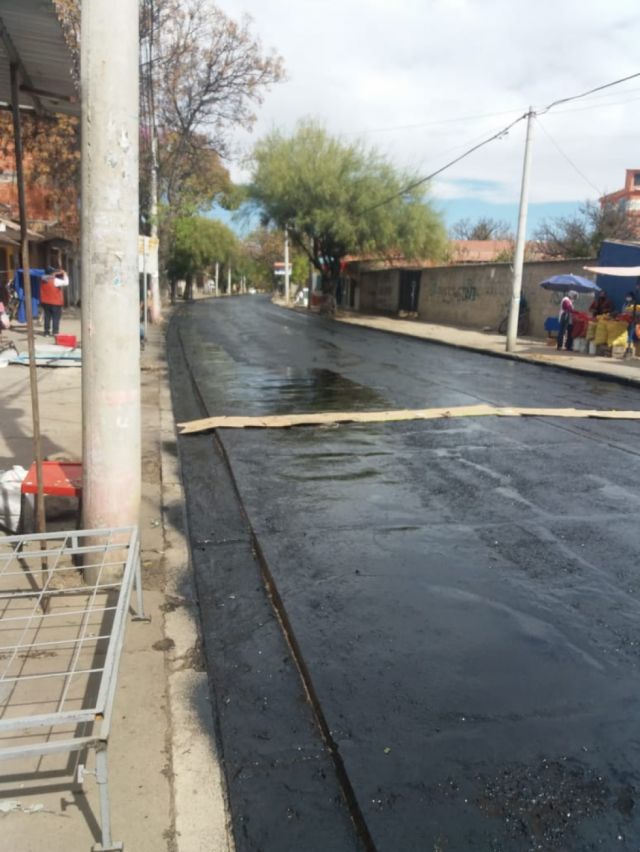 Por trabajos de mantenimiento, restringen tráfico en la avenida de ingreso al barrio San Gerónimo 