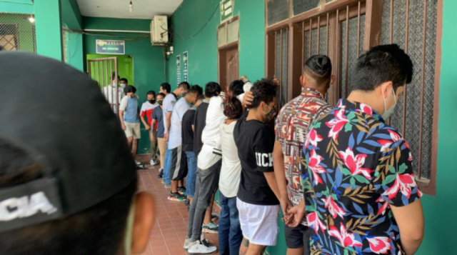 De 53 jóvenes sorprendidos en una fiesta en Santa Cruz, 2 son positivos a Covid-19