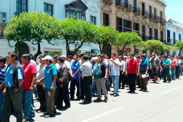 Transportistas de Sucre acatan paro de 24 horas 
