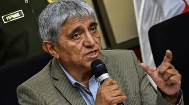 Covid-19: Gobierno lamenta ‘asalto’ por parte de farmacias