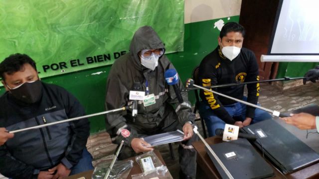 Presentan a integrantes de banda delincuencial en Tarija