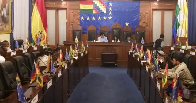 Parlamentarios del MAS no asisten a primera reunión convocada por el Ejecutivo