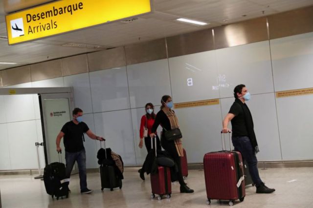 Brasil reabre sus fronteras  aéreas para extranjeros