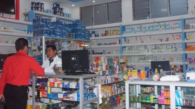 En Tarija, estudian costos de medicinas para elaborar lista de precios 