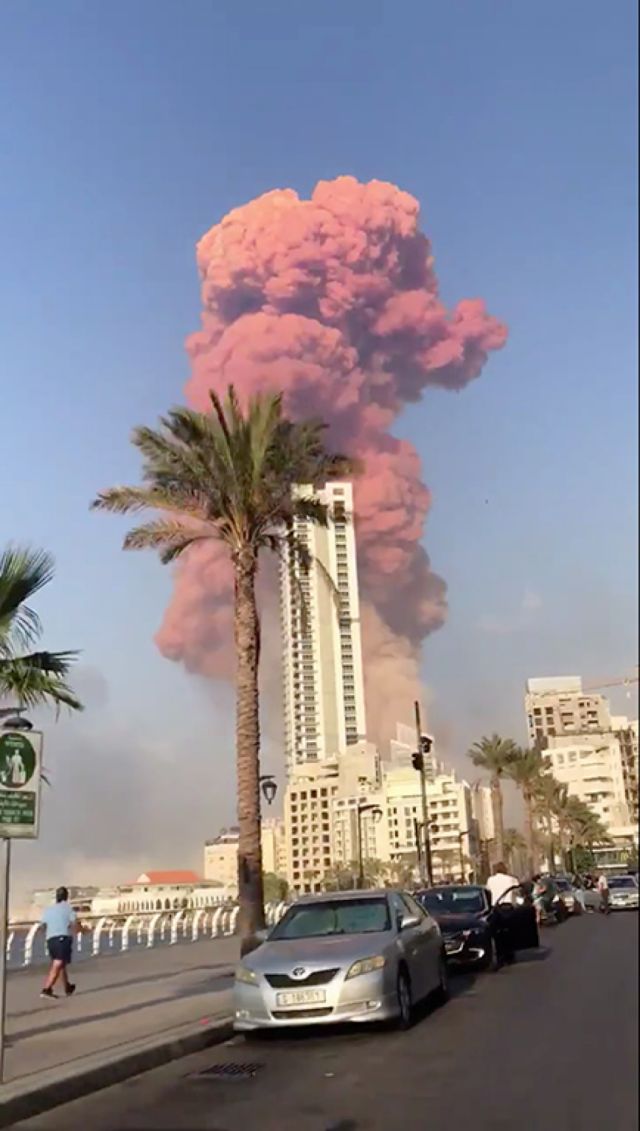 Al momento hay 25 muertos y más de 2.500 heridos tras explosión en Beirut