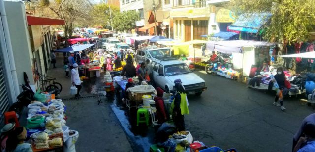 Vendedores en las calles ganan “pulseta” a la Alcaldía