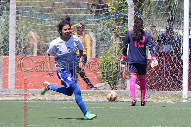 La tarijeña Majhely junto a referentes piden DT para la Verde Sub-17