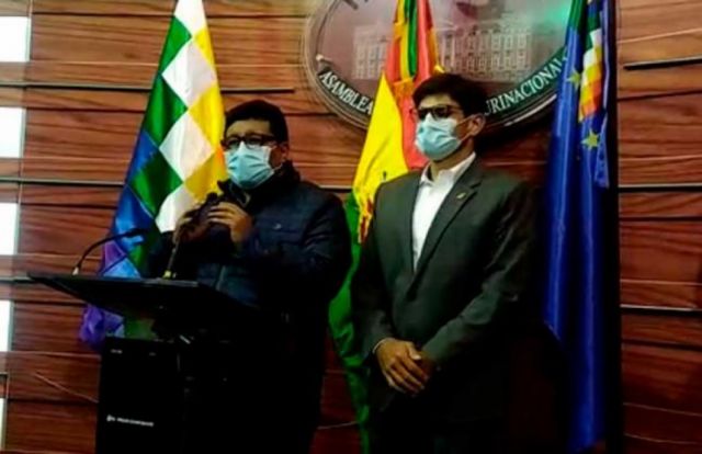 Ley que blinda el 18 de octubre para elecciones también prevé permitir el "transfugio"
