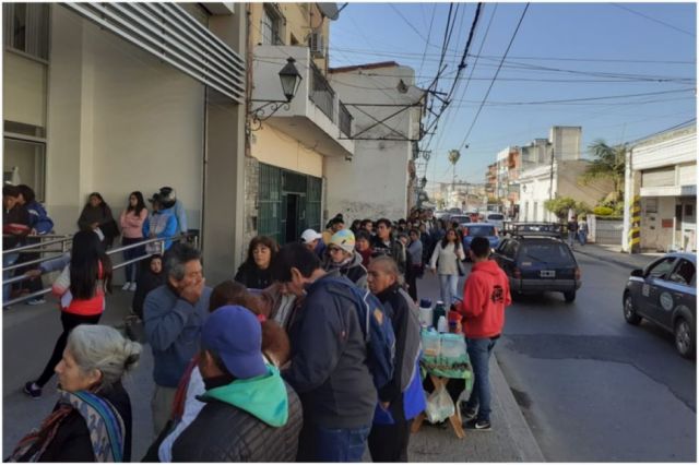 Denuncian a concejal de Padcaya que cobró bono de ayuda social en Argentina