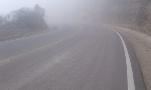 La ABC reporta leve nevada en el sector de la Falda La Queñua en Tarija