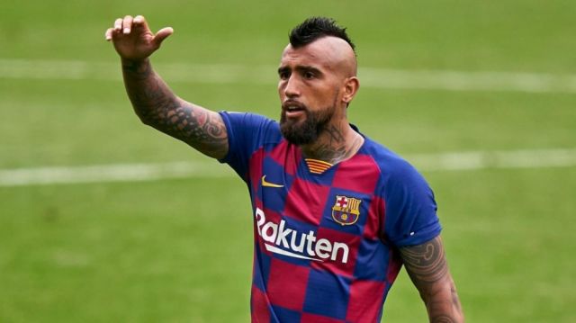 La bala de Vidal en twitter, ¿por él o por Messi?