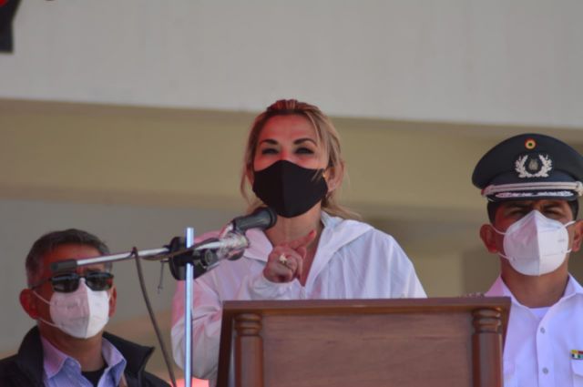 Evo y Mesa, “omnipresentes” en la campaña electoral de Áñez 