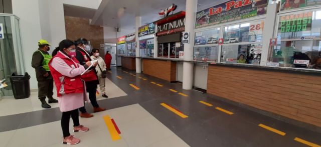 Con pocos pasajeros vuelven los viajes interdepartamentales