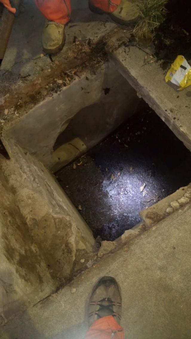 Atribuyen malos olores en las cloacas a tuberías clandestinas