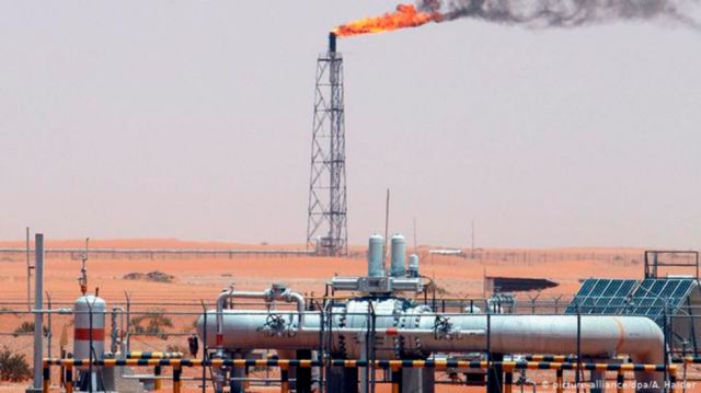 Cae más de tres dólares  precio del petróleo WTI