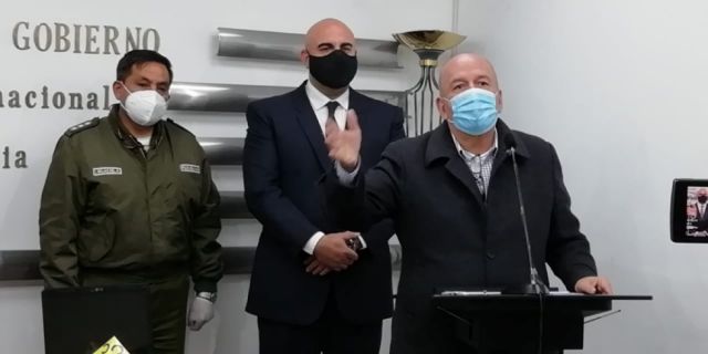 Familia acusada de robar a bebé desmiente a Murillo y exige disculpas