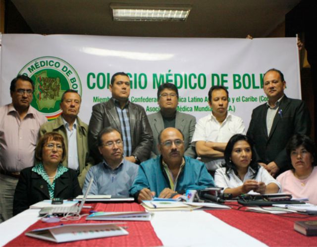El Colegio Médico pide a las fuerzas políticas "programas sólidos" en favor de la Salud