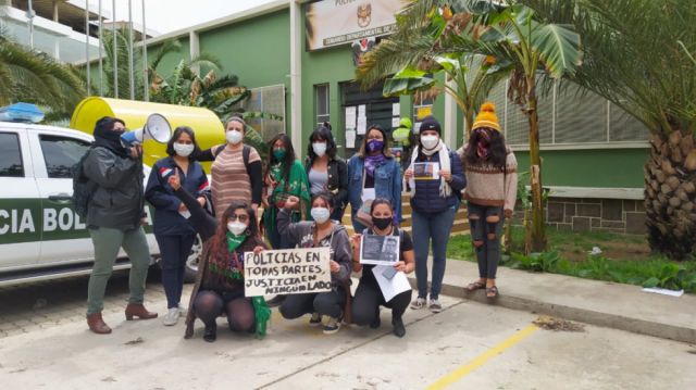 Mujeres piden frenar la violencia machista en la Policía en Tarija