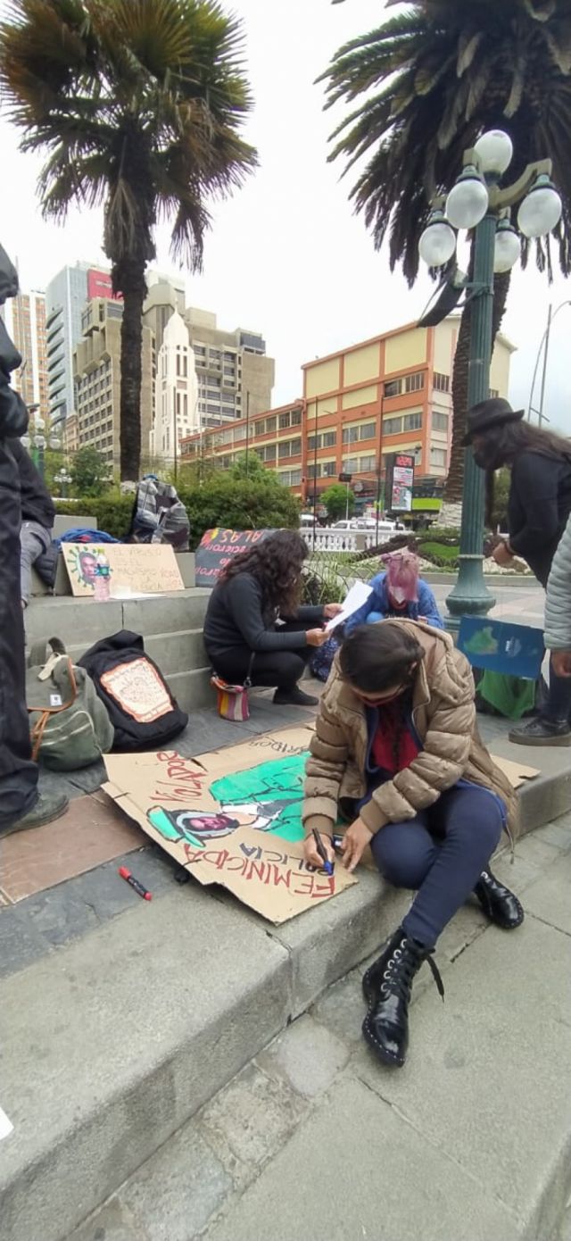 Mujeres piden frenar la violencia machista en la Policía en La Paz