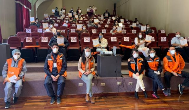 Emprendedores de Tarija reciben planes de acción empresarial de la Incubadora de Empresas