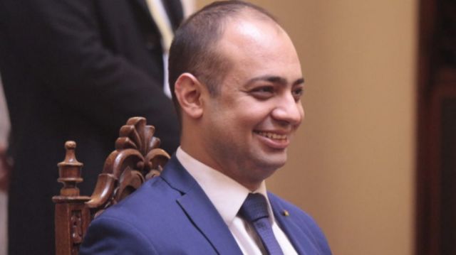 Flores: Mostajo es el “intocable” del gobierno de Áñez