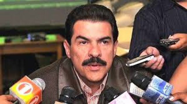 Reyes Villa asegura que Camacho subirá a segundo lugar en las siguientes encuestas