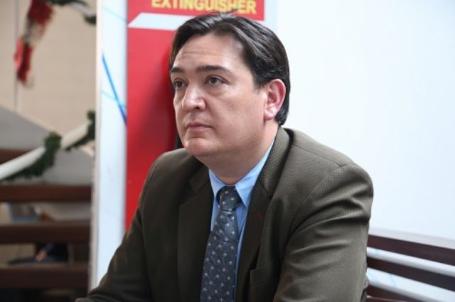 Cabrera sostiene que mexicanos fraguaron el "fraude electoral"