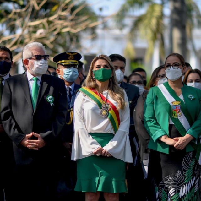 Áñez aprueba nuevo decreto que vincula el cultivo de maíz con tecnología