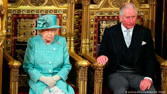 Las finanzas de Isabel II, sacudidas por el Covid