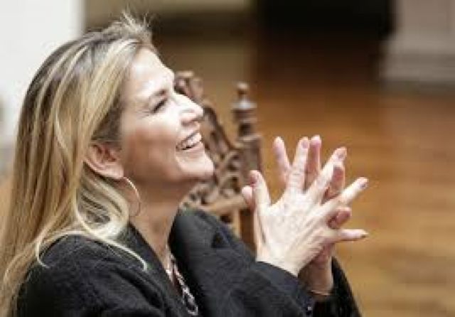 Analistas: Votos nulos por Áñez beneficiarán al MAS